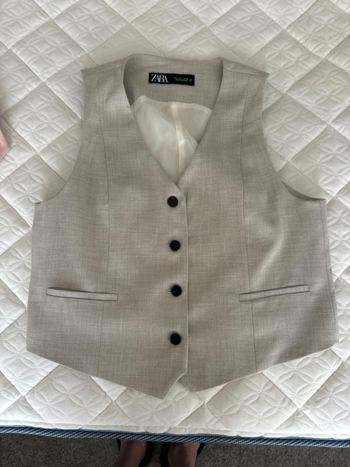 TAILORED SHORT WAISTCOAT