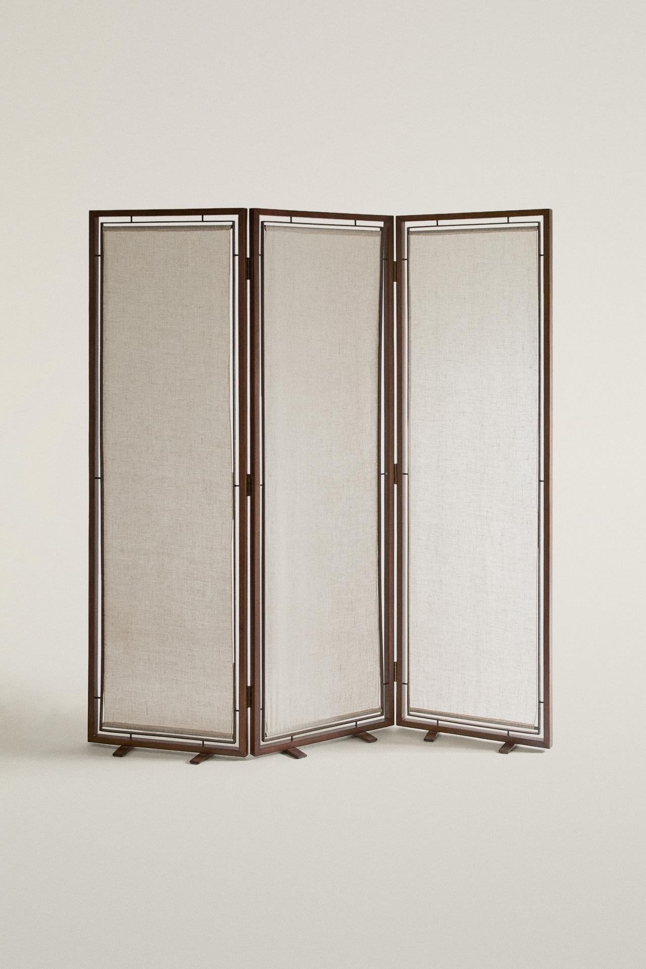 WOOD AND LINEN ROOM DIVIDER — Brown