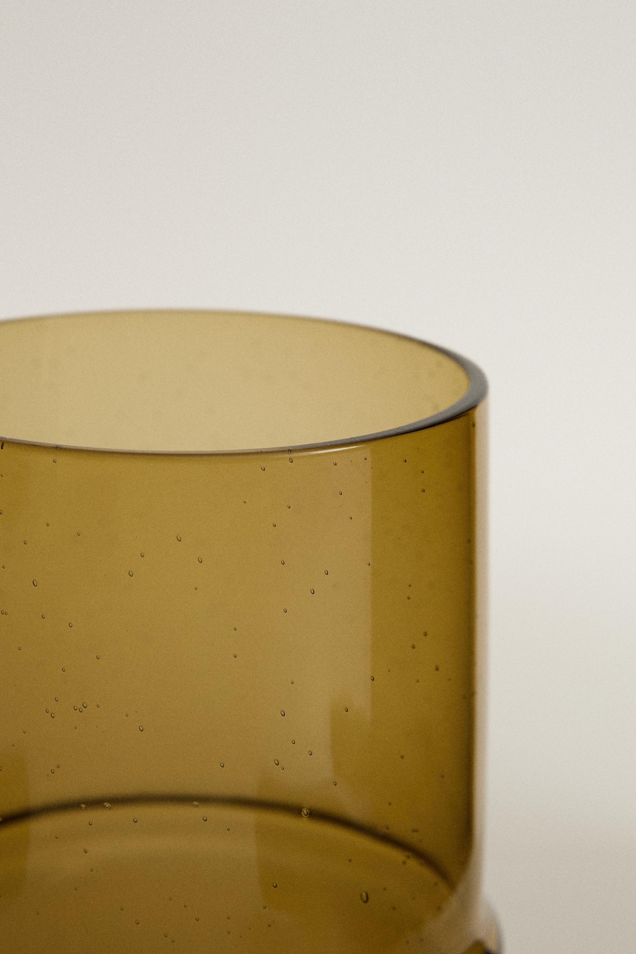 BUBBLE-EFFECT GLASS TUMBLER