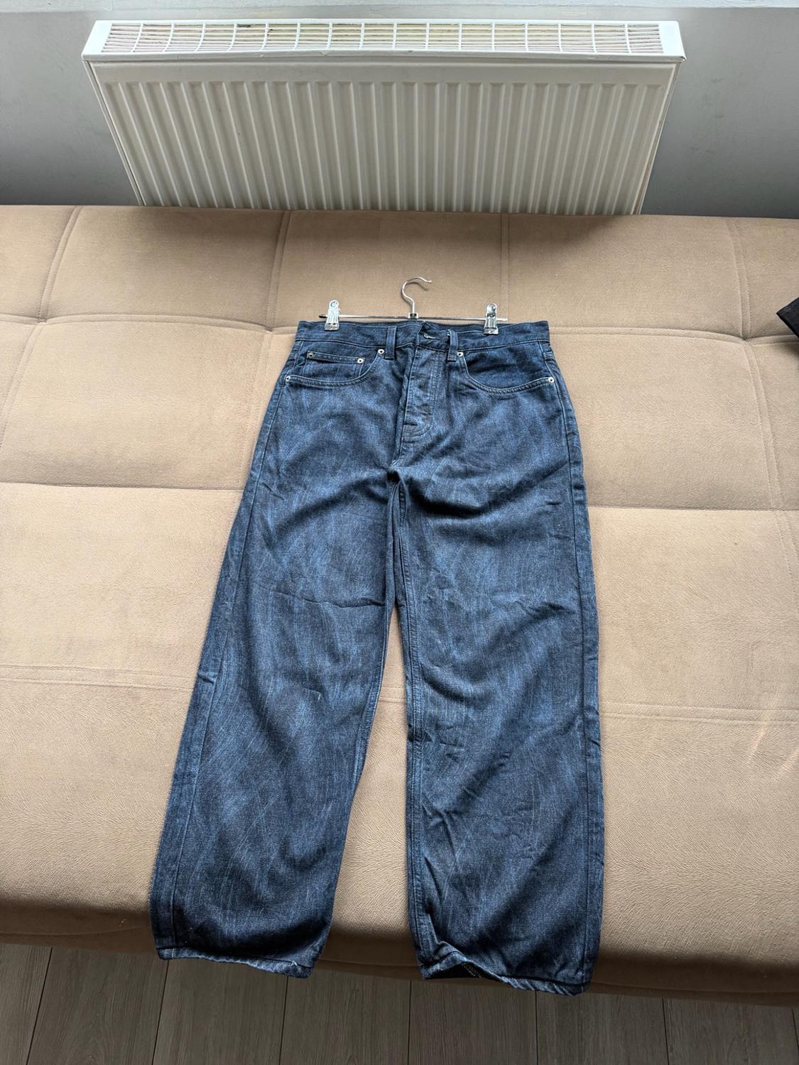 PRINTED STRAIGHT-LEG JEANS - Image 4