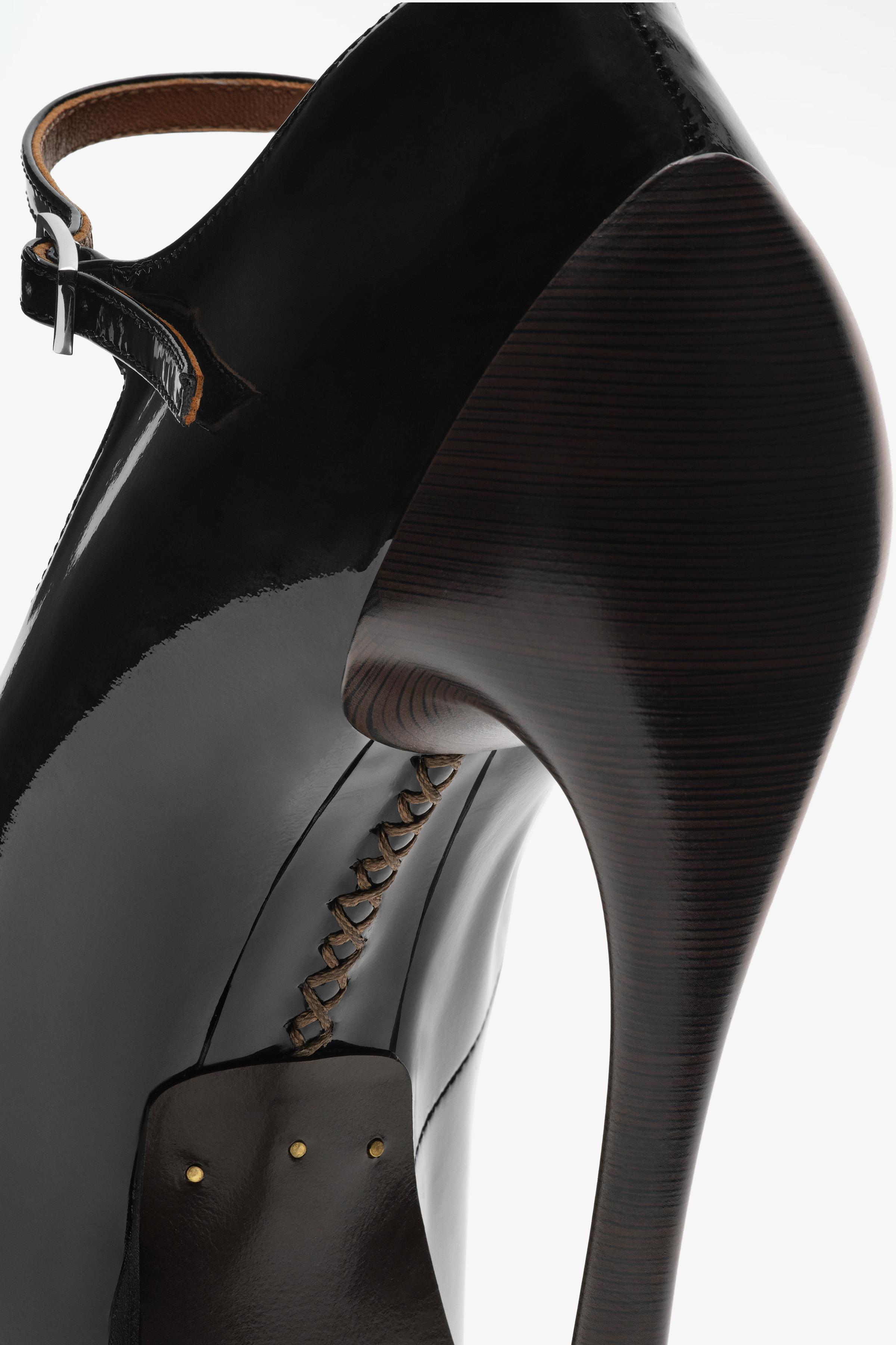 LIMITED EDITION LEATHER MARY JANE PLATFORMS