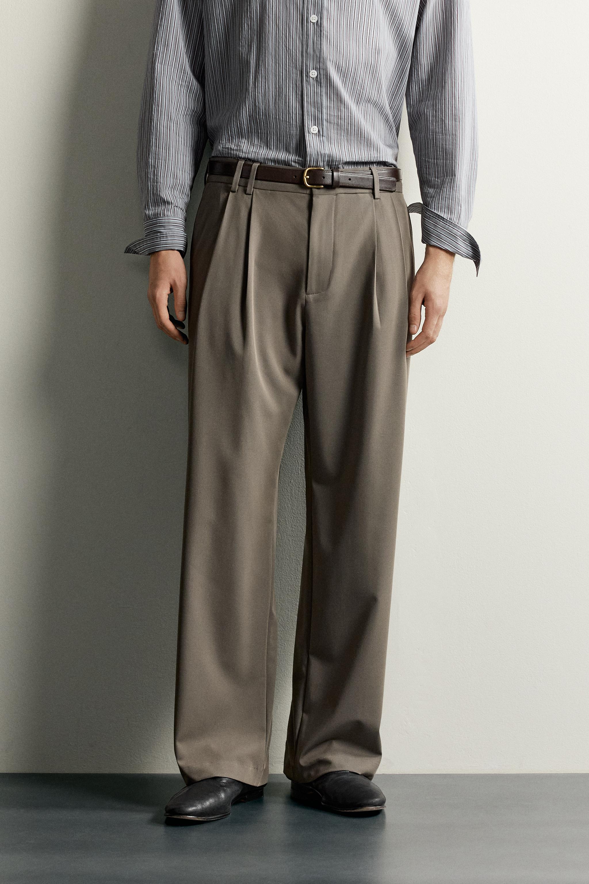 PLEATED WIDE-FIT PANTS