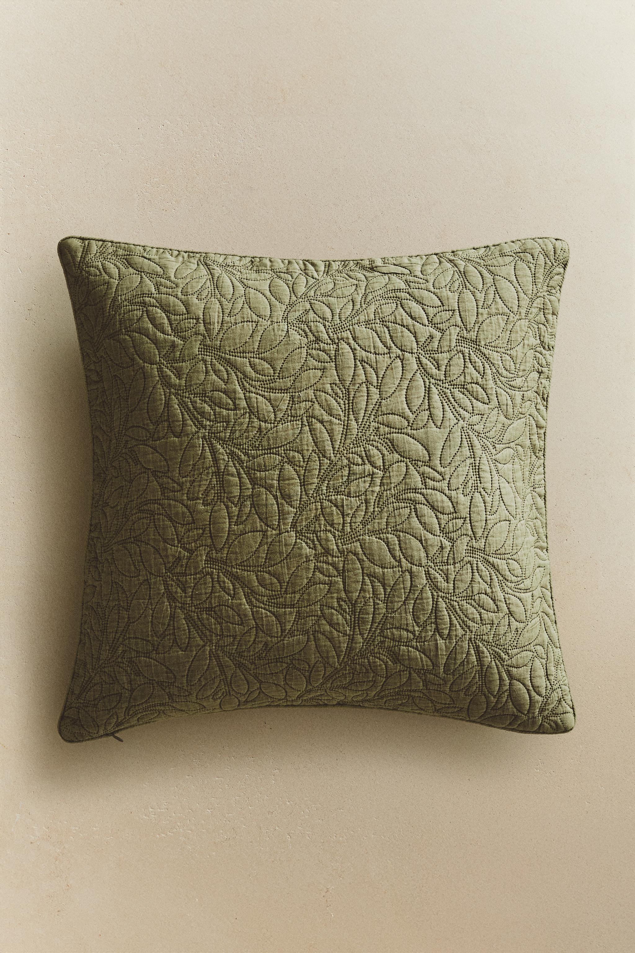 QUILTED THROW PILLOW COVER WITH LEAVES
