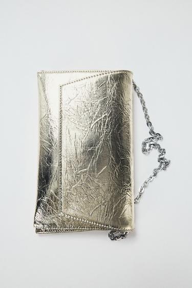 BOLSA EFECTO RELIEVE SOLAPA - Oro de Zara