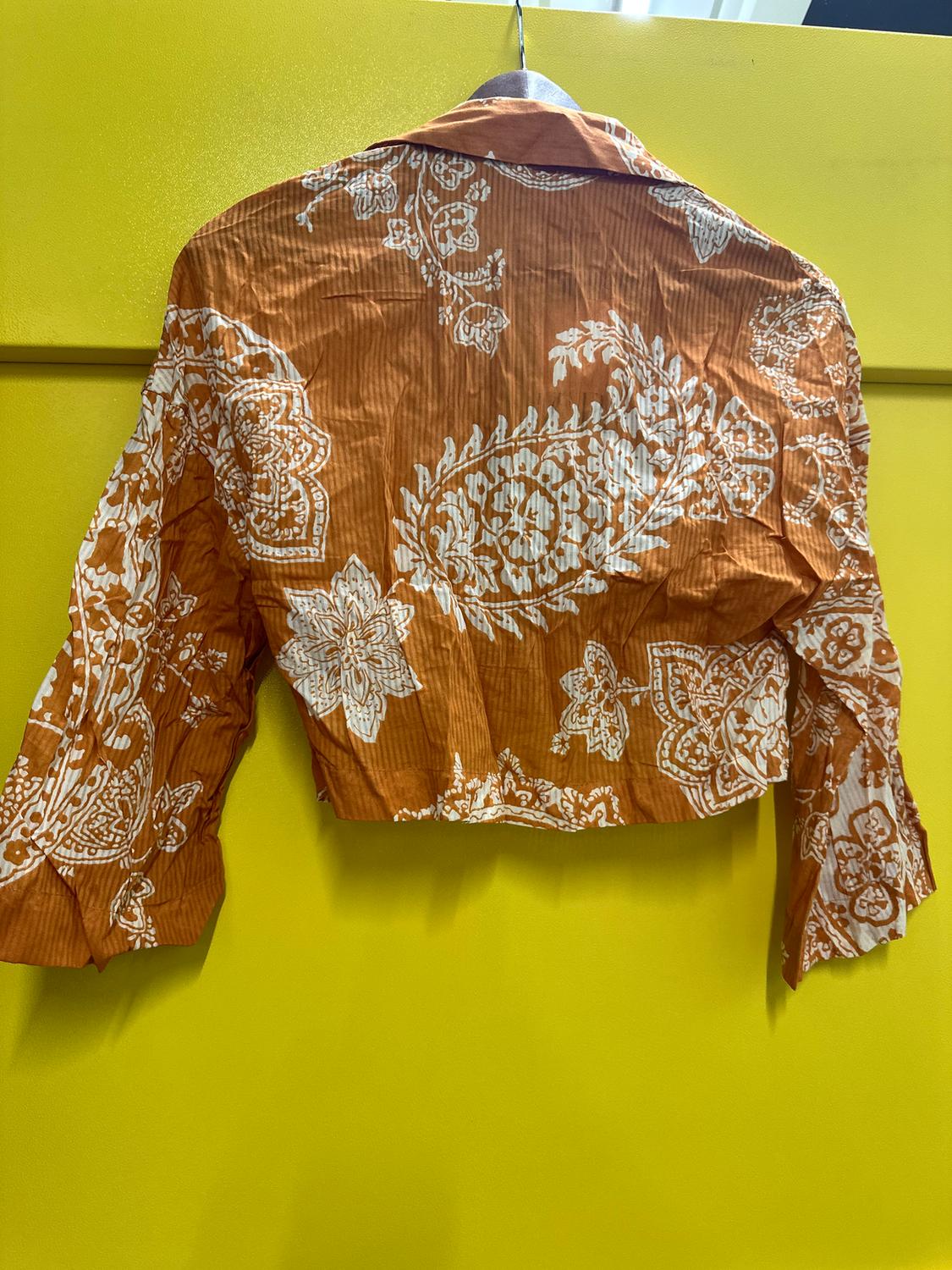 PRINTED TOP WITH KNOT - Image 2