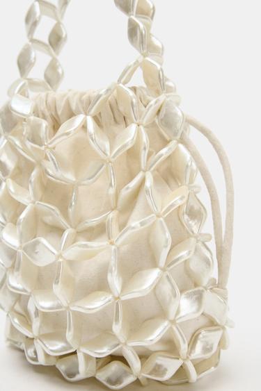 PEARLESCENT BUCKET BAG - Pearl grey by Zara