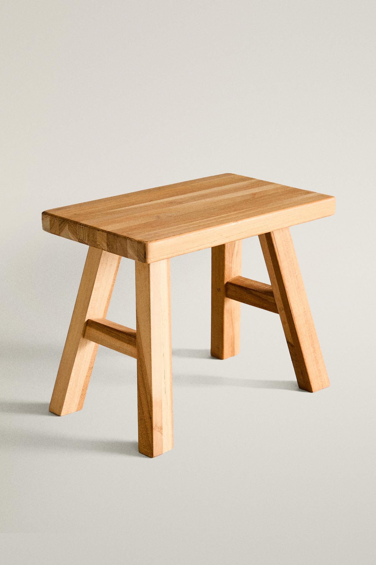 SMALL WOODEN STOOL — Multicoloured