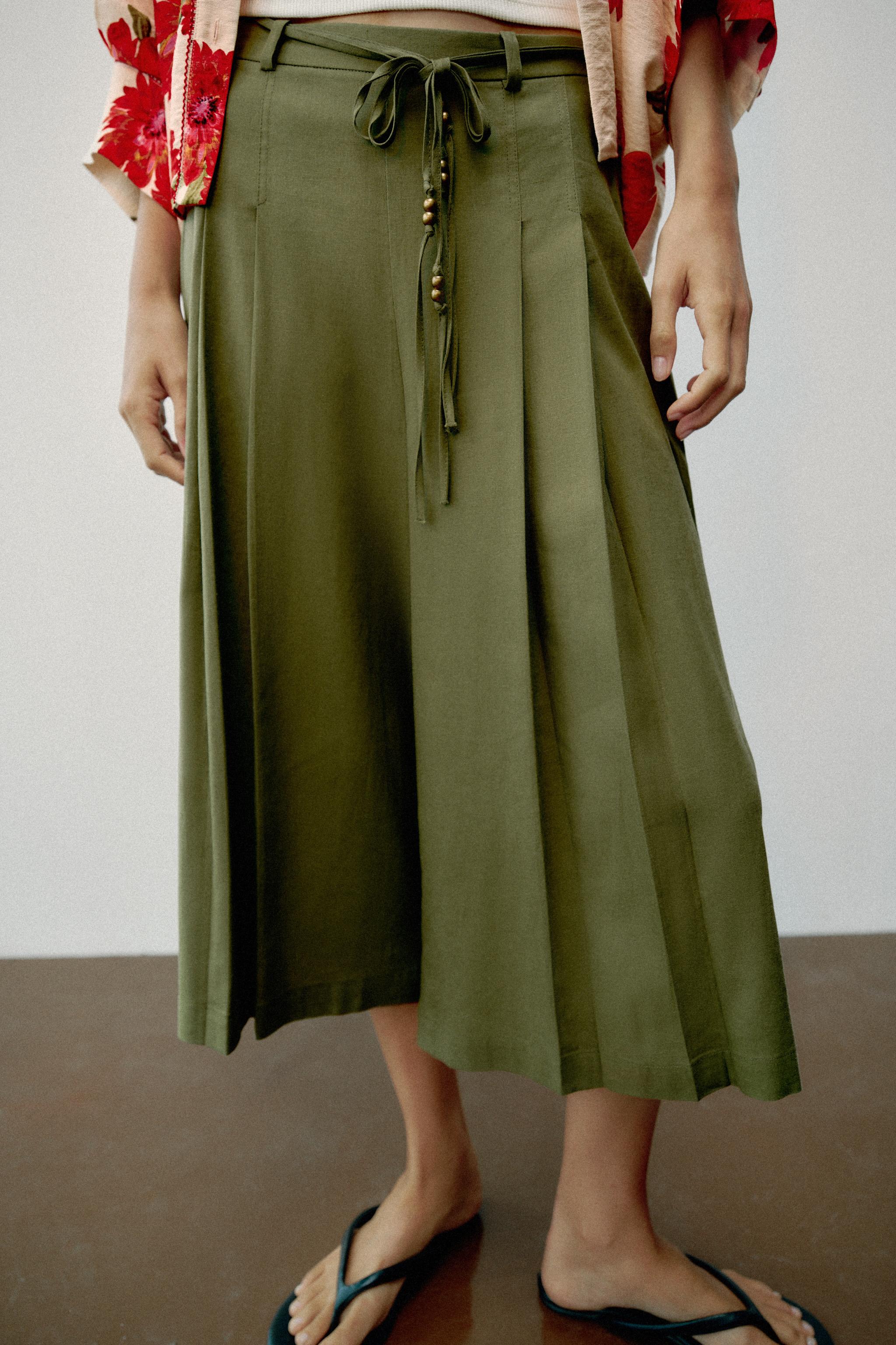 BEADED BELT LONG SHORTS — Khaki