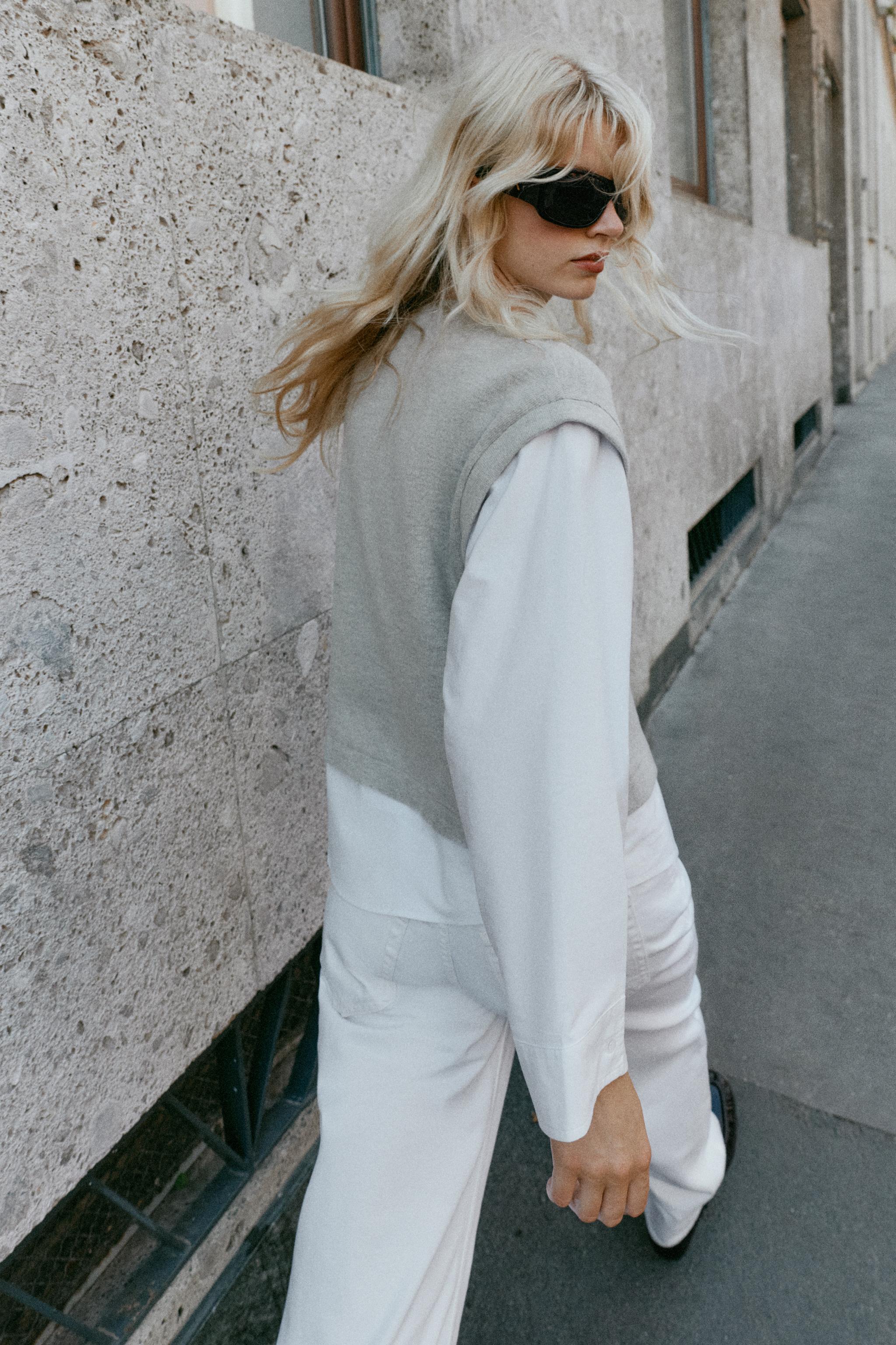 CONTRAST VEST - White / Gray | ZARA Canada