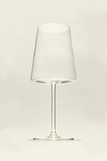 CONICAL CRYSTALLINE WINE GLASS - 990 الخاص بـ Zara