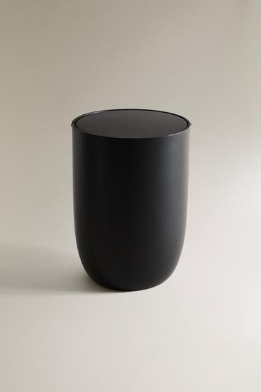 BLACK RESIN BATHROOM CAN — Black 1