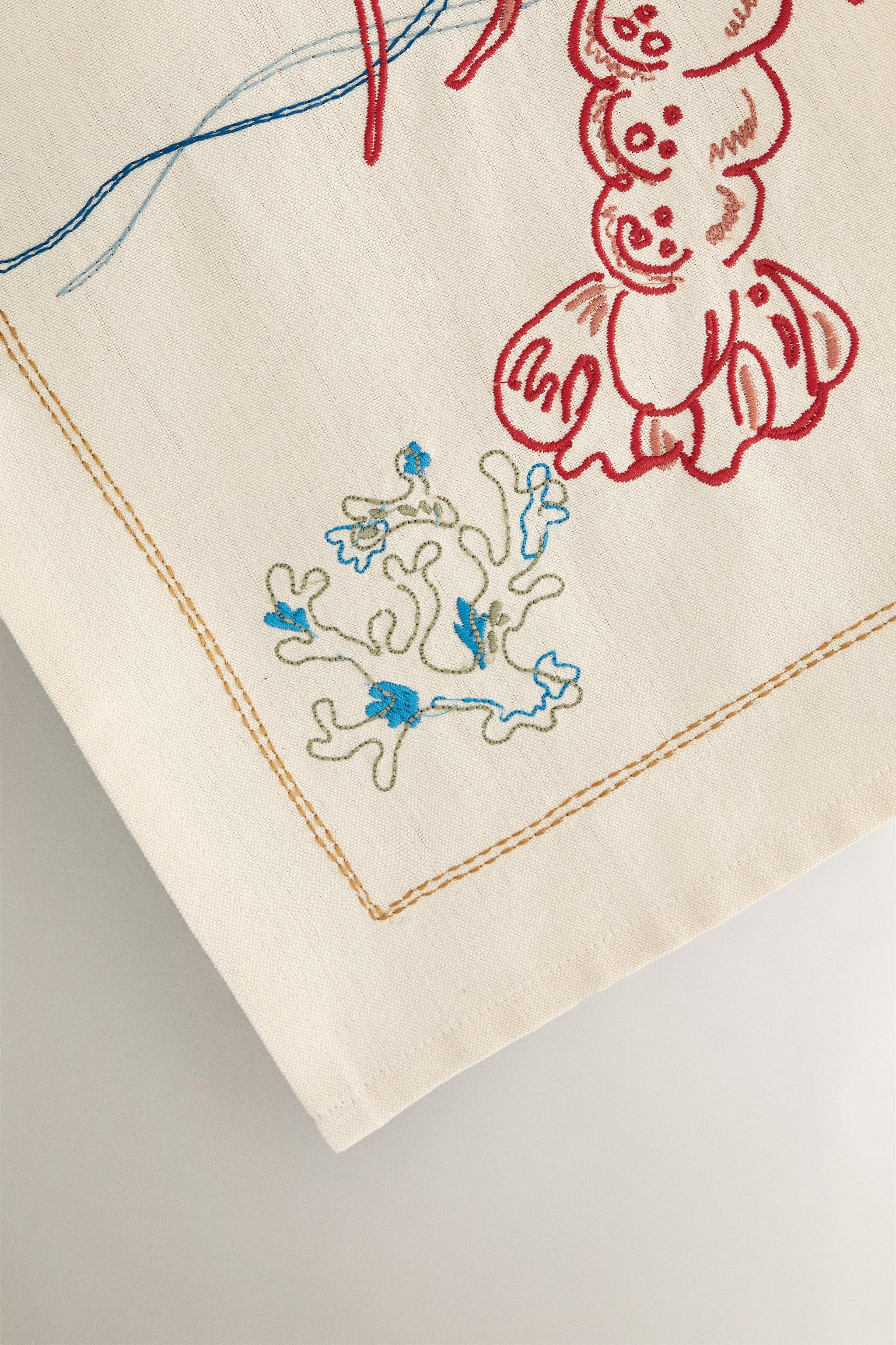 EMBROIDERED HOLIDAY KITCHEN TOWEL