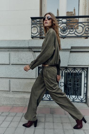 ENSEMBLE BOMBER ET PANTALON LARGE - Jaune citron de Zara - Image 2