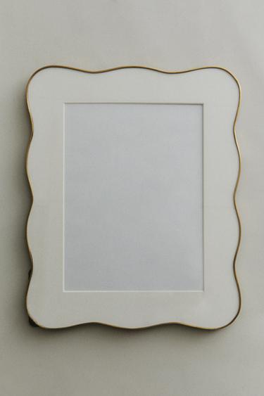 WAVY METAL PHOTO FRAME - Gold by Zara