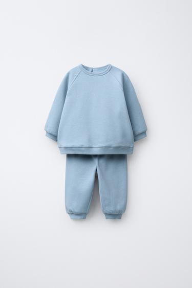 طقم سويت شيرت وبنطلون رياضي أساسي - أزرق فاتح الخاص بـ Zara - صورة 0