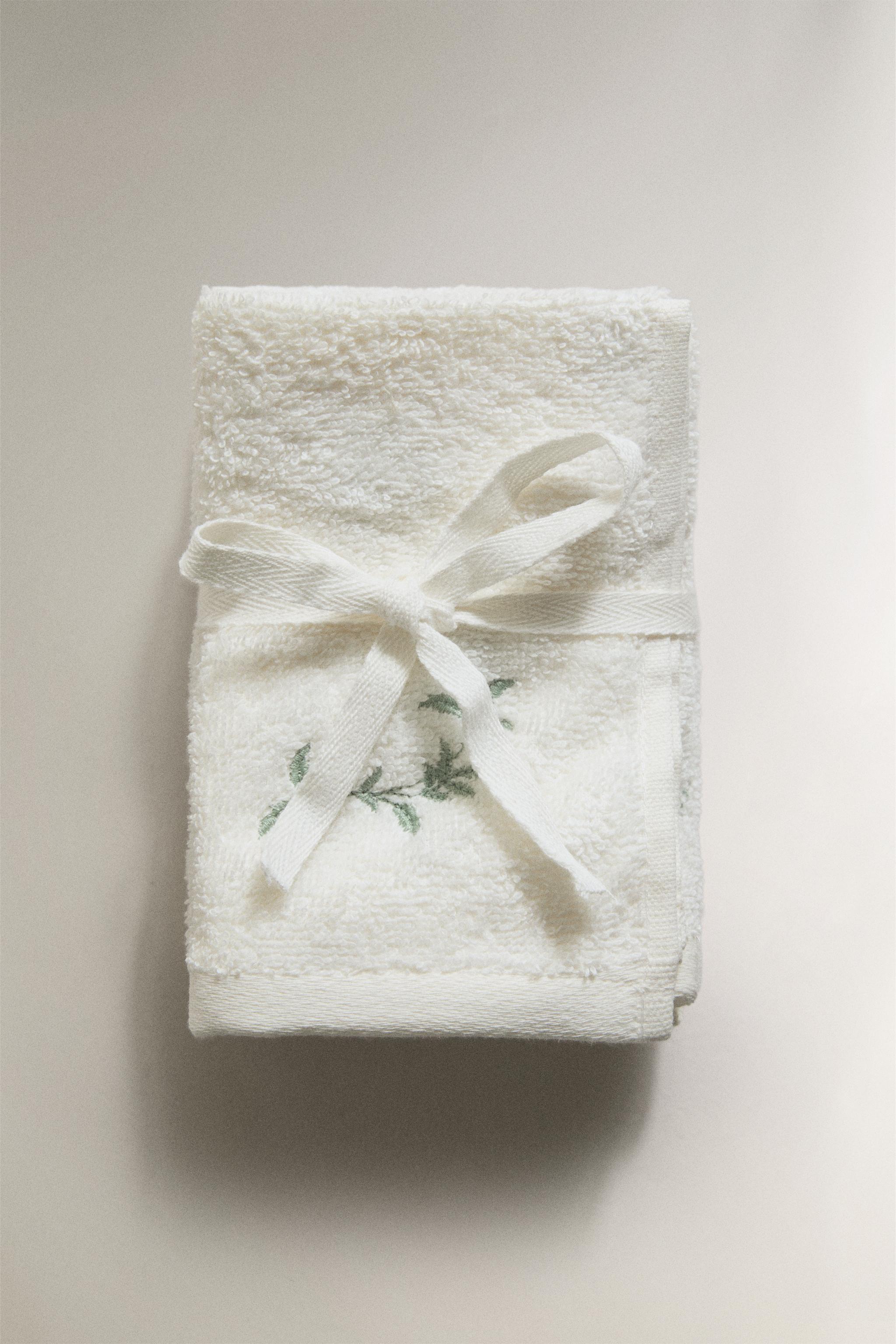 BATH MAT WITH PLANT EMBROIDERY — Green