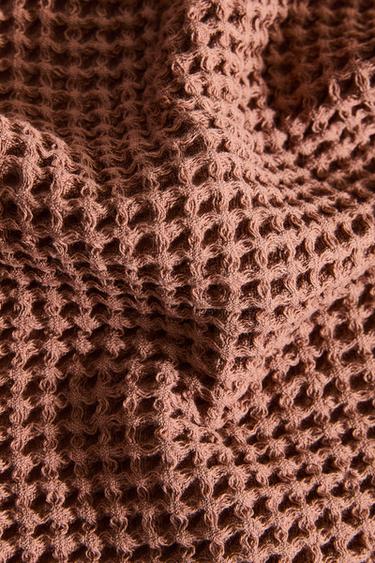 KATOENEN BADHANDDOEK MET WAFELSTRUCTUUR - Roze van Zara