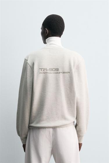 ROLAND CORPORATION © CREW NECK SWEATSHIRT - SILVER UNIVERSE by Zara - Image 2
