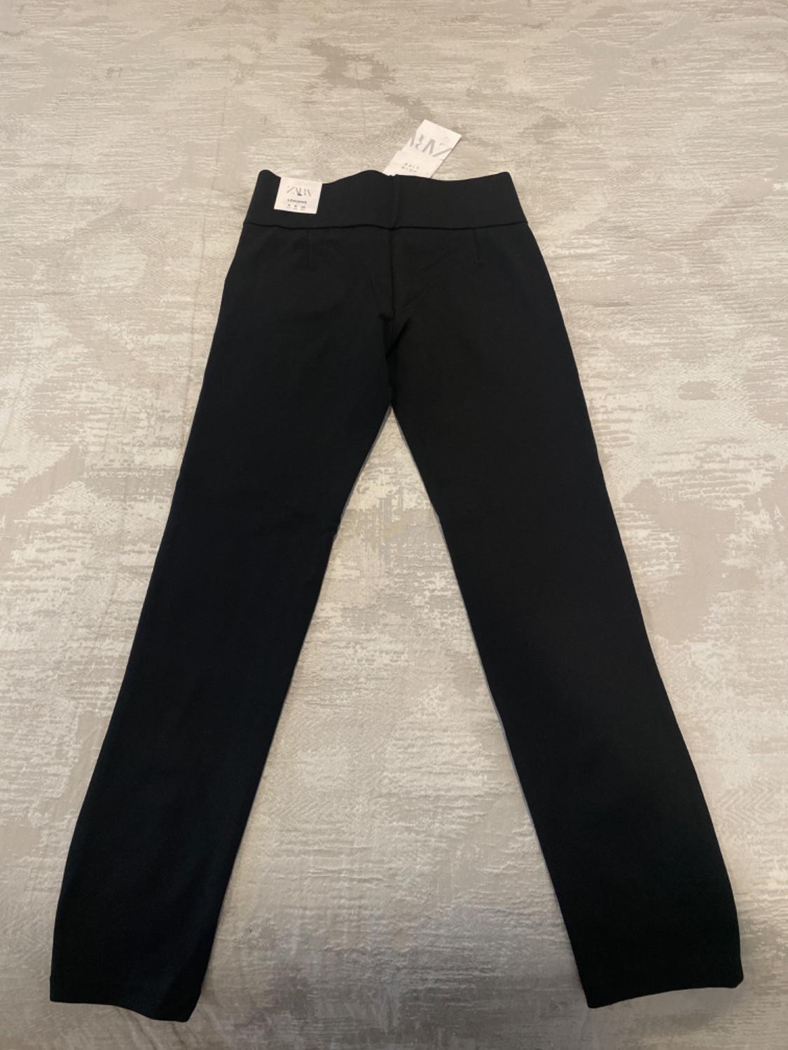 LEGGING TIRO MEDIO BOTONES - Image 3