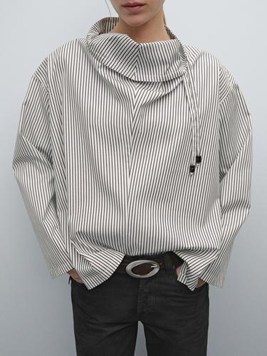 Zara Blouse with neckline drawstring and appliqué - White