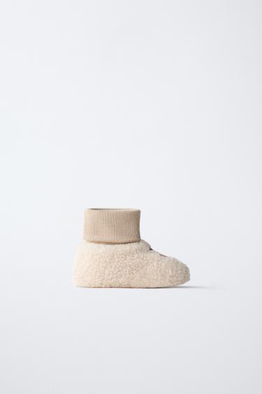 Zara DETAIL SLIPPERS - Off White