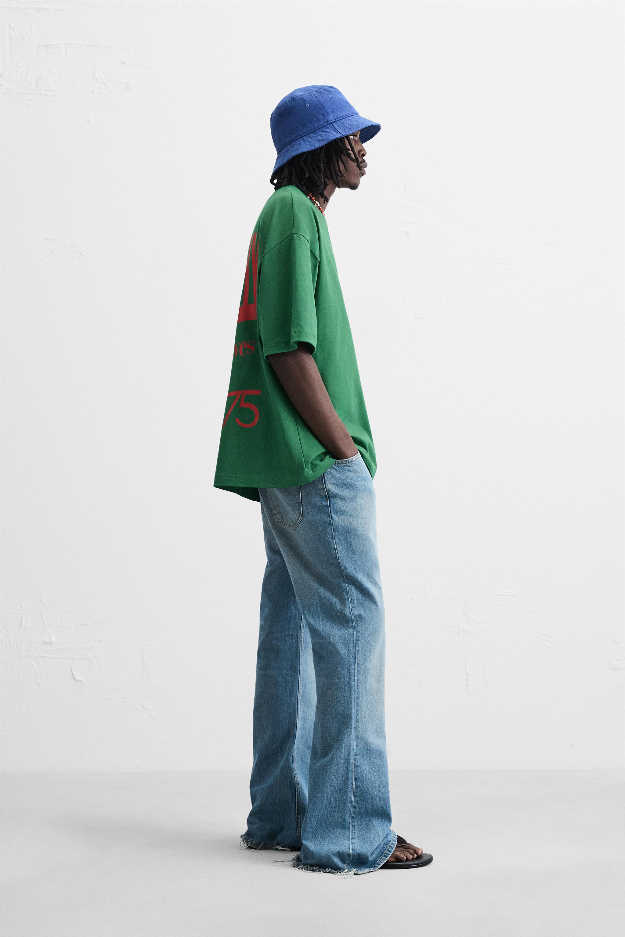 【ZARA】テキストプリント入りTシャツ グリーン | 4374/407/500 TEXT PRINT T-SHIRT - Green | ZARA United States
