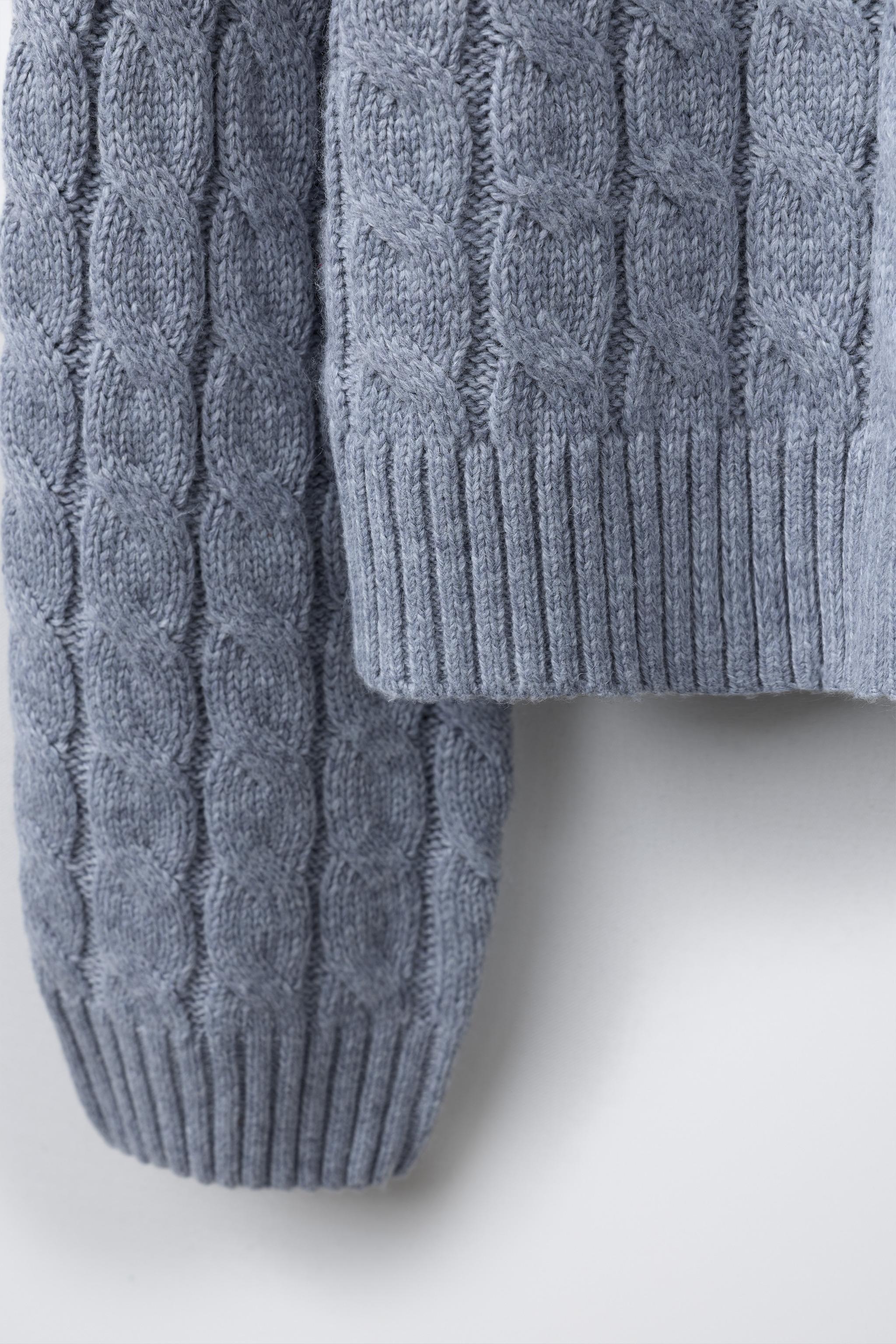 CABLE KNIT JUMPER