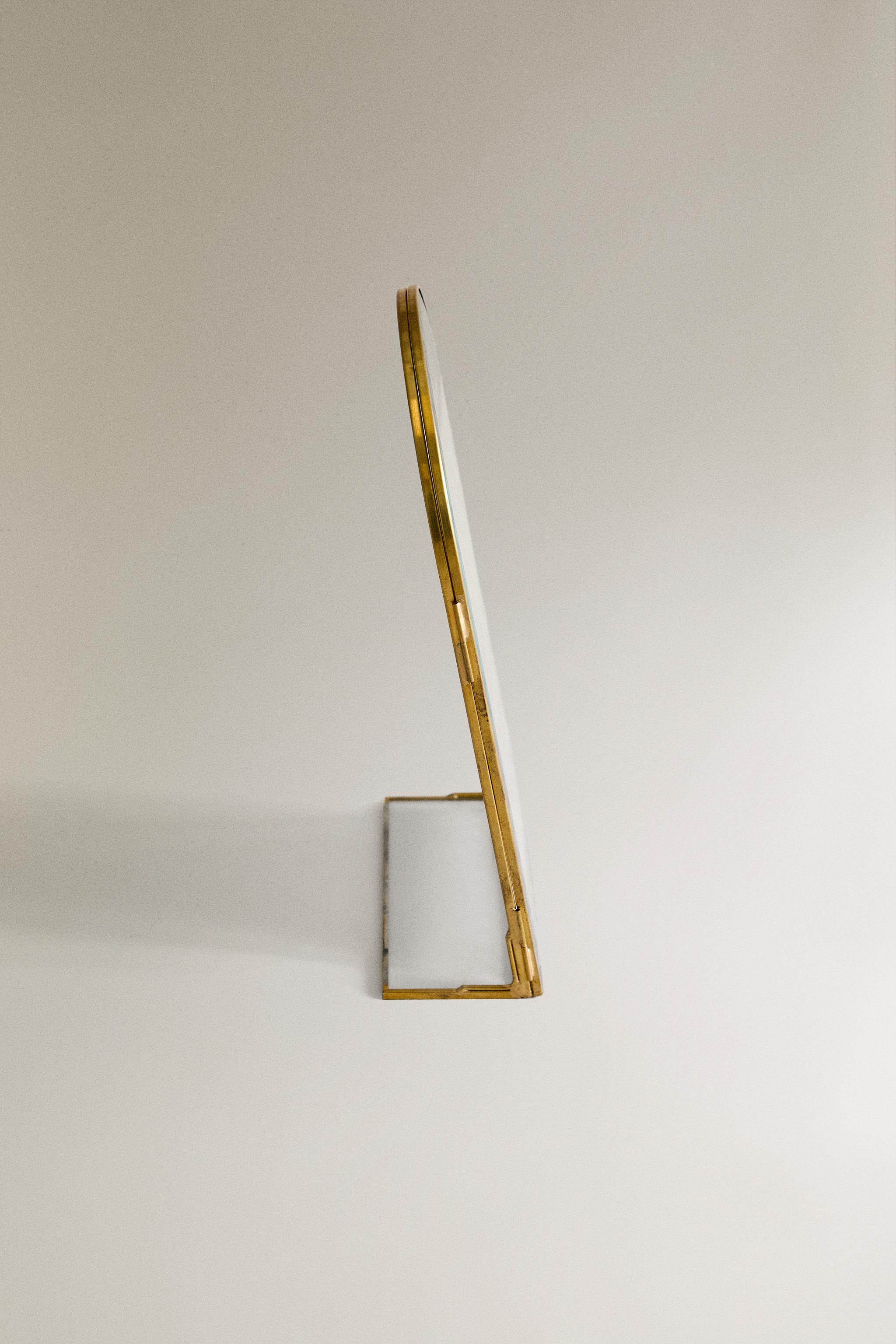 GOLDEN ARCH PICTURE FRAME