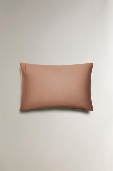 TAIE D’OREILLER SATIN FESTON (300 FILS) - Rose poudré de Zara - Image 3