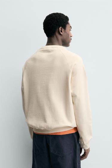 SWEAT RAS-DU-COU LAVÉ BASIQUE - Écru de Zara - Image 2