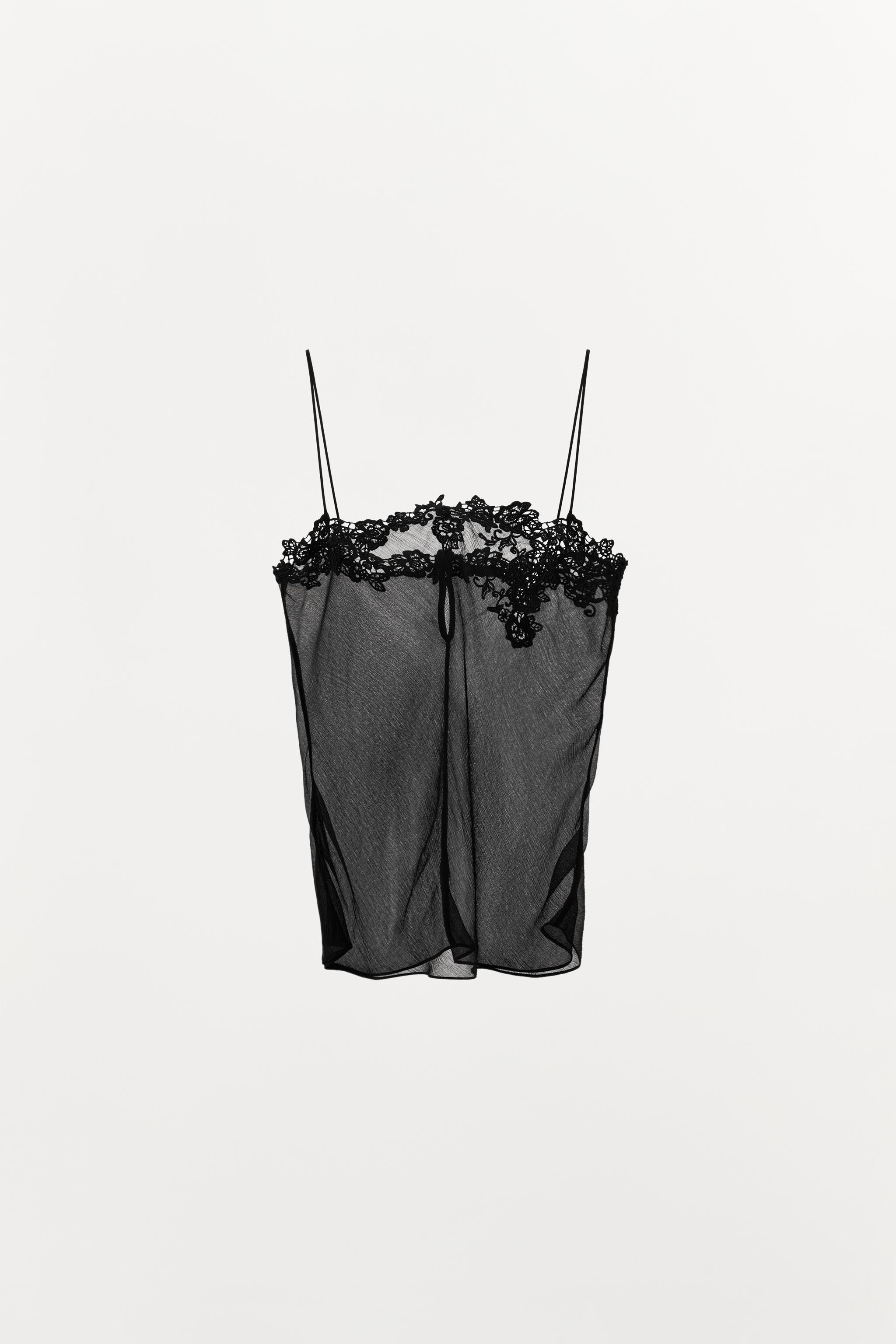 TOP EN CRÊPE GEORGETTE BRODÉ