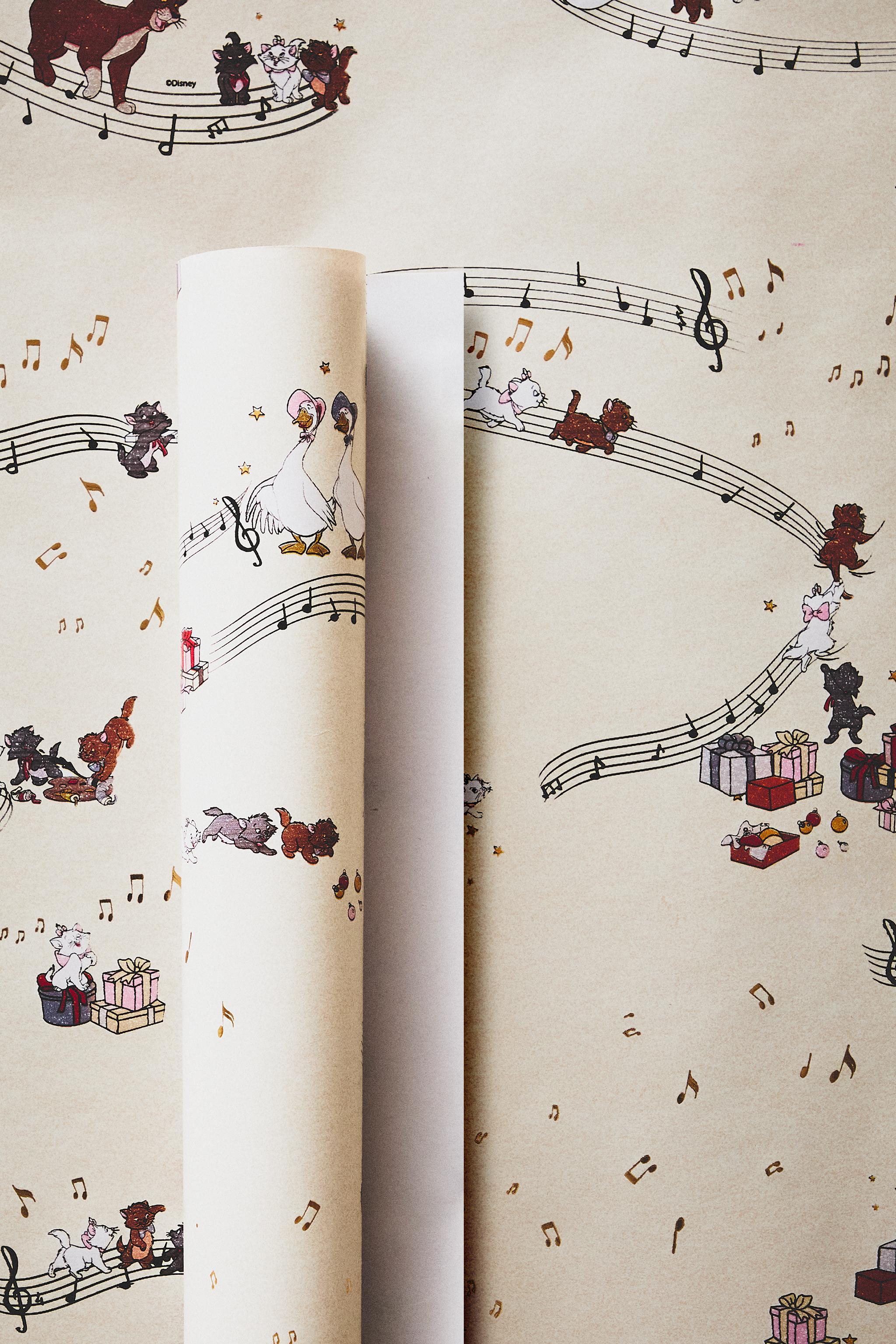 CHRISTMAS WRAPPING PAPER WITH THE ARISTOCATS ©DISNEY CHRISTMAS