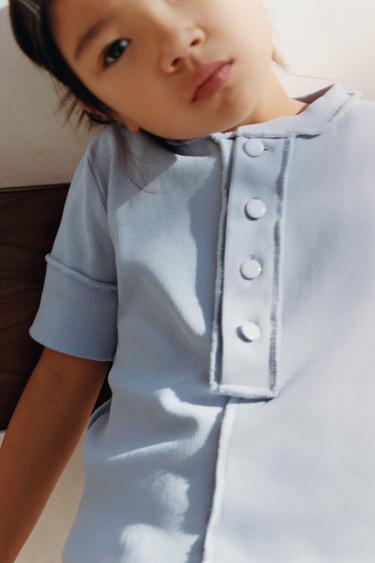CAMISETA OVERLOCK BOTONES - Azul claro de Zara
