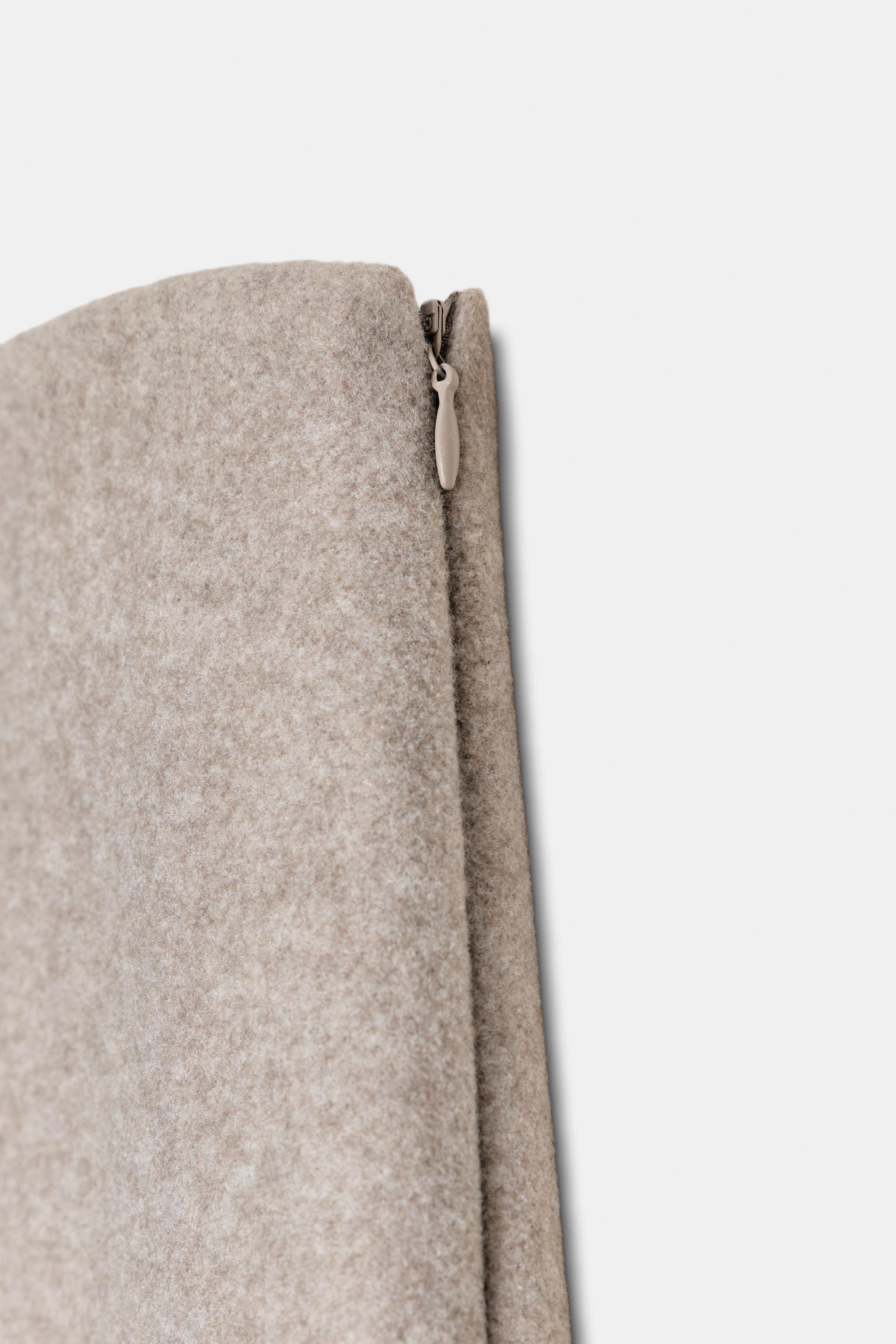 SOFT HIGH-WAISTED PANTS