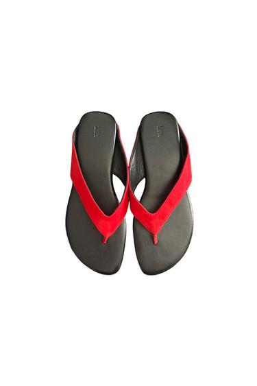 FLAT LEATHER SANDALS