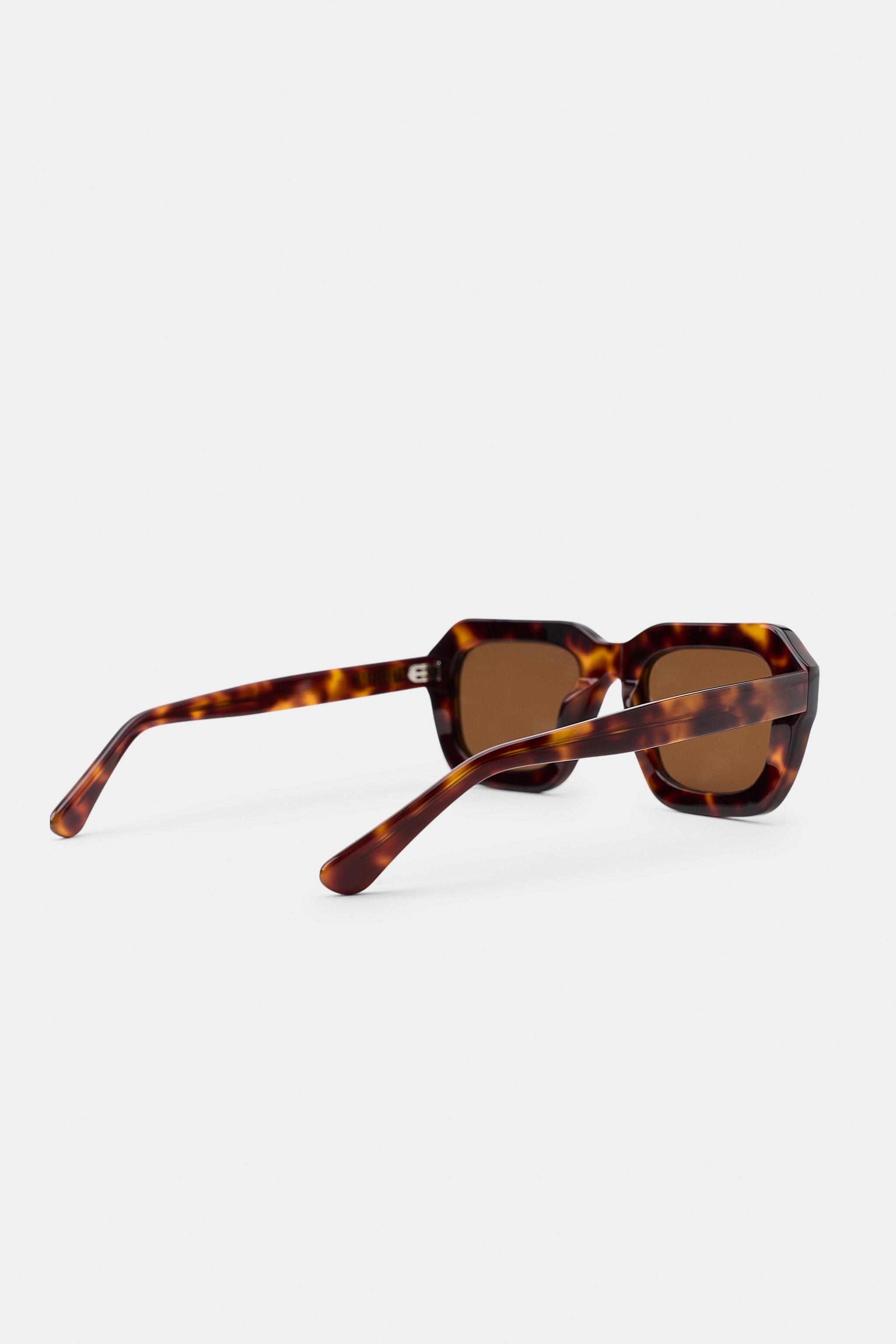 RECTANGULAR SUNGLASSES