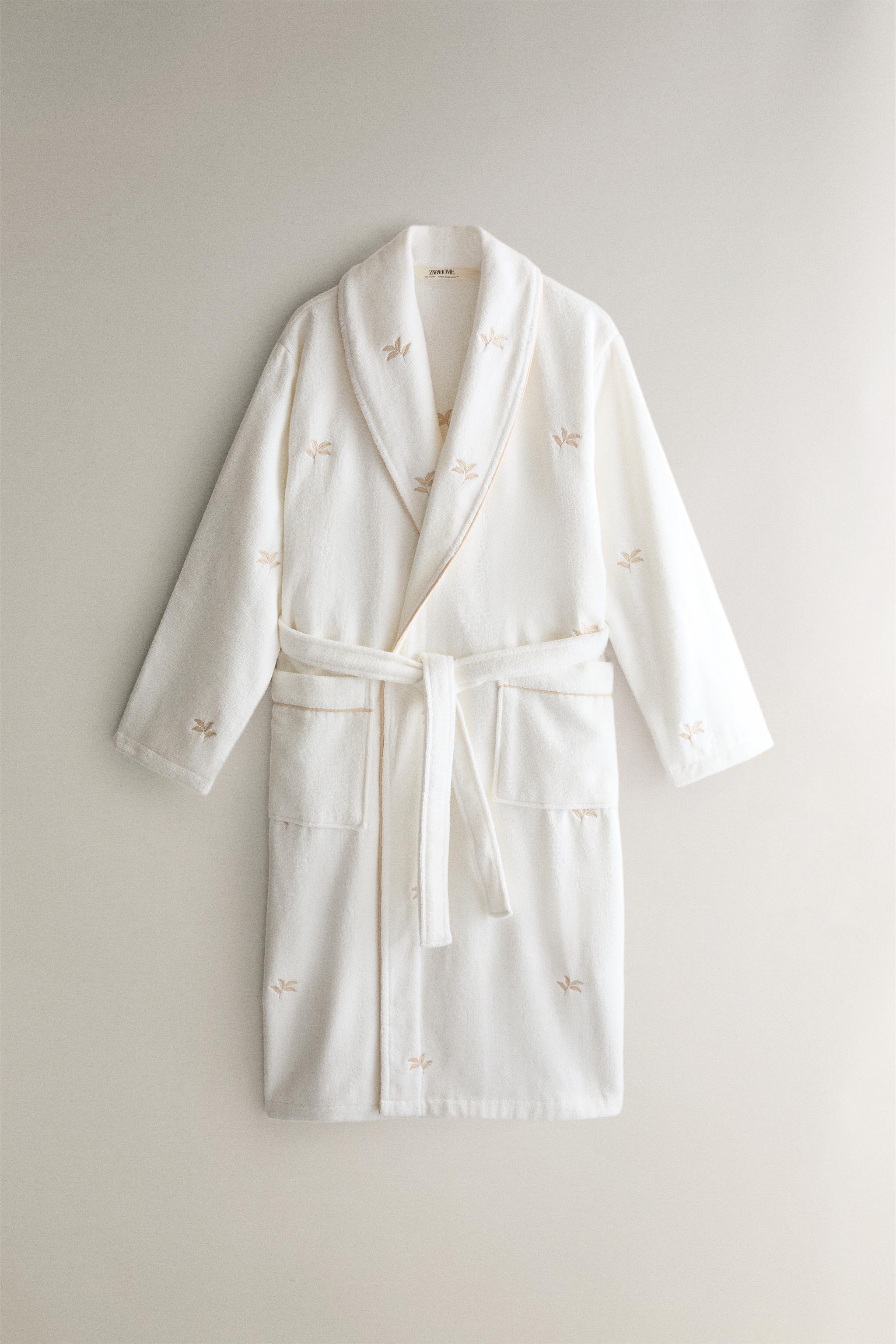 FLORAL COTTON DRESSING GOWN (380 GSM) — Ivory