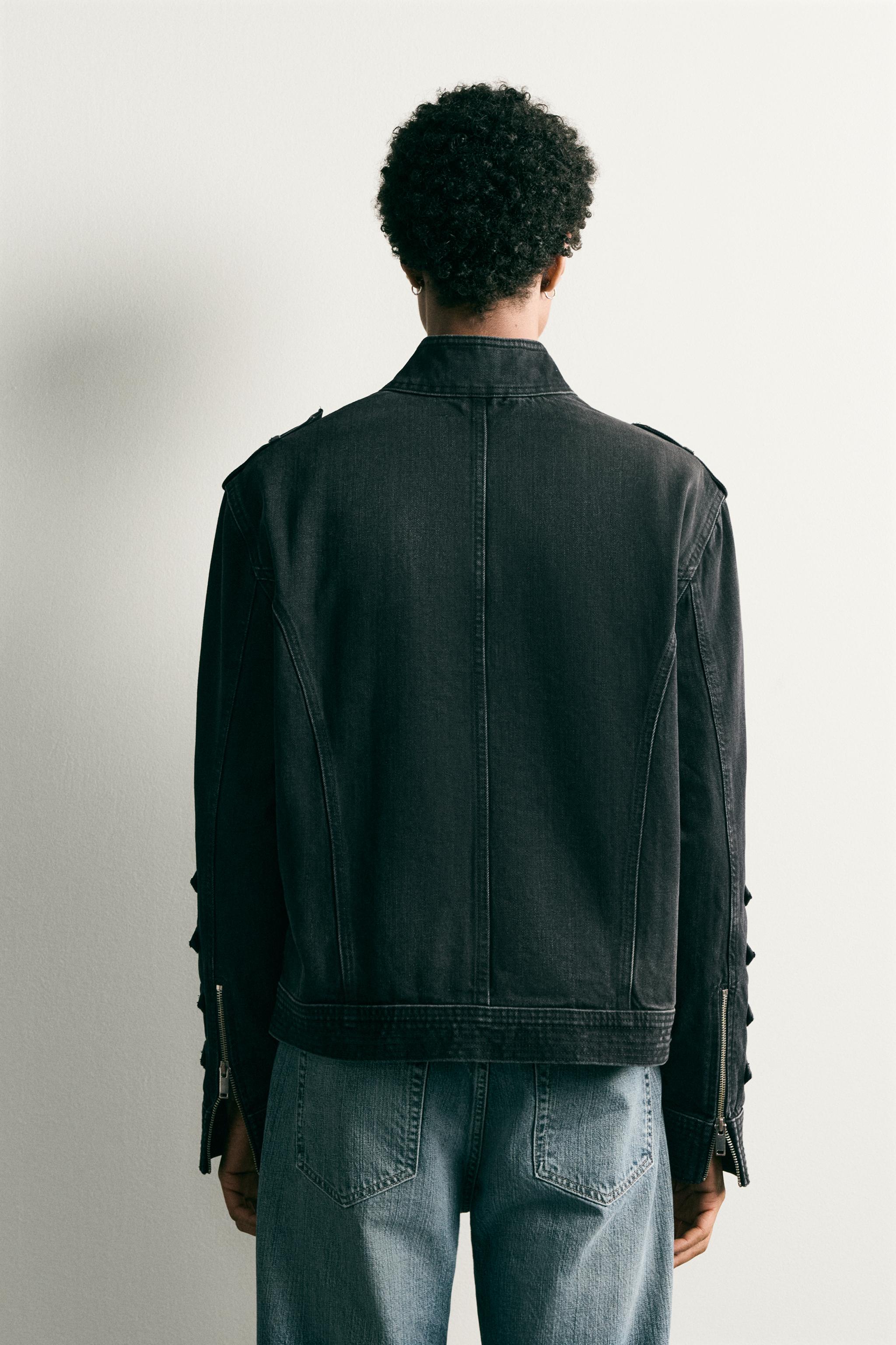 VESTE COURTE À PATTES D'ÉPAULE