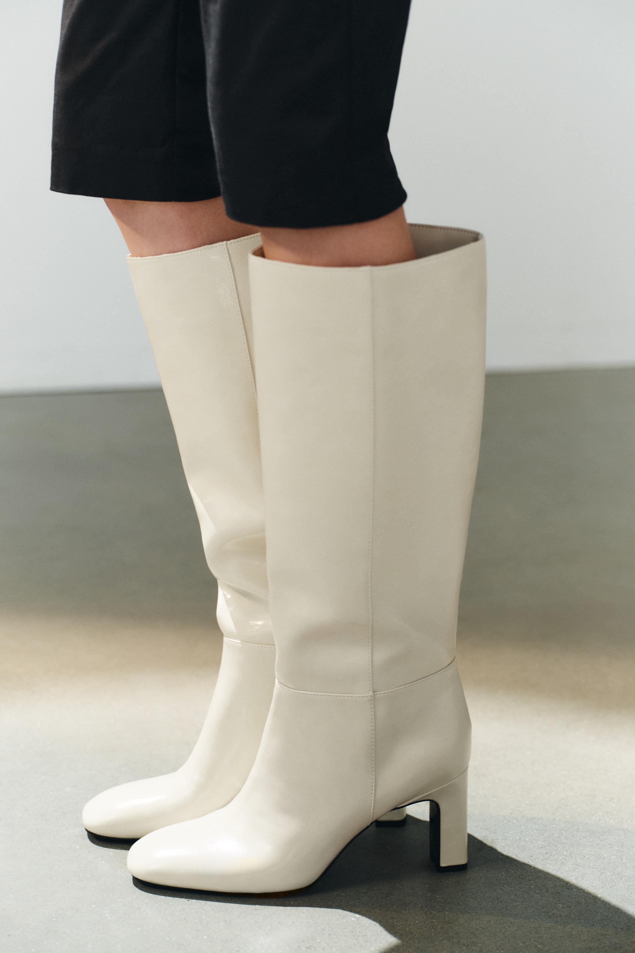 BOTTES À TALONS LARGES