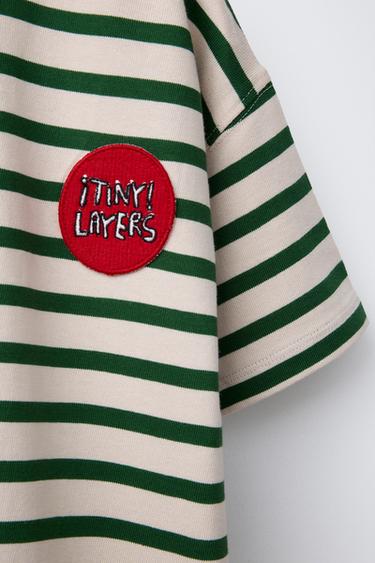 T-SHIRT À RAYURES ET PIÈCE BRODÉE - Vert / Écru de Zara - Image 3