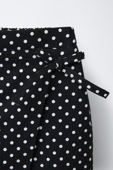 JUPE-SHORT À POIS - Noir de Zara - Image 2