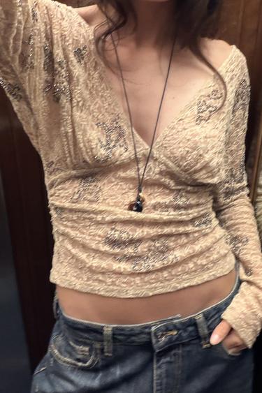 TOP BRODÉ AVEC FANTAISIE - Beige de Zara - Image 2