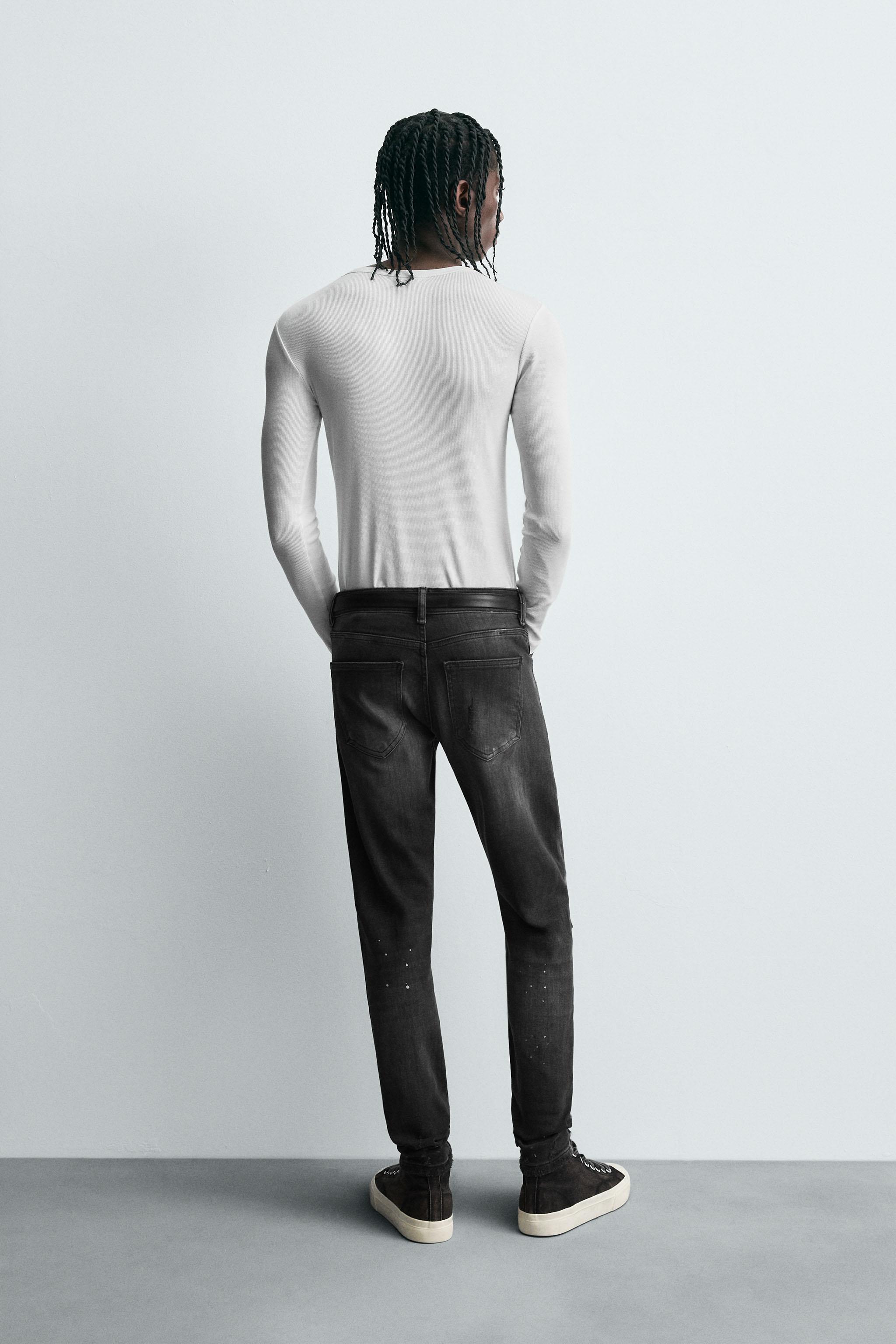 RIPPED SKINNY FIT JEANS