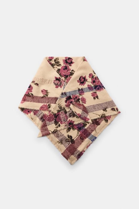 FOULARD TRIANGULAIRE DOUBLE AVEC LAINE À IMPRIMÉ FLEURS - Écru de Zara - Image 1