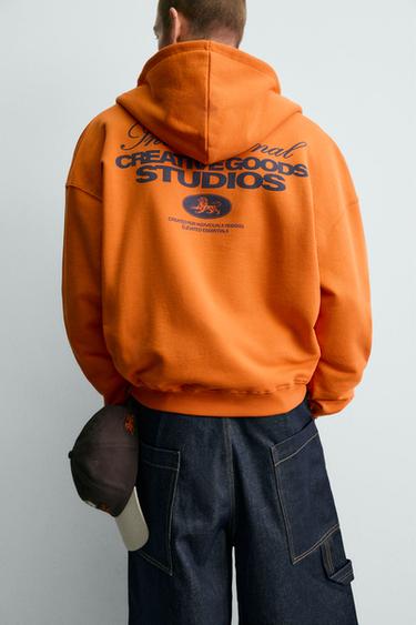 SWEAT ZIPPÉ À CAPUCHE ET INSCRIPTIONS EN CONTRASTE - Orange de Zara - Image 5