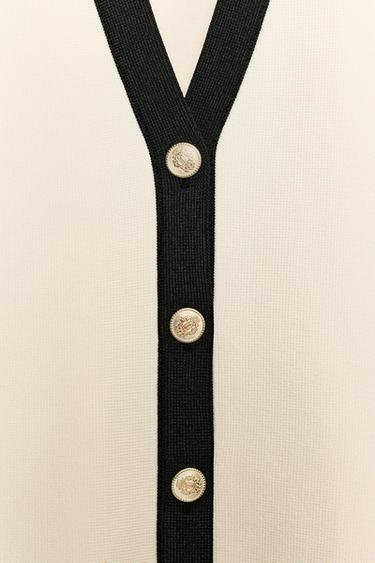 GILET EN MAILLE LISERÉS CONTRASTANTS - Écru de Zara - Image 4
