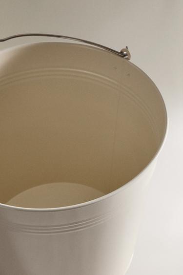 LACQUERED METAL TUB - Cream by Zara - Image 2
