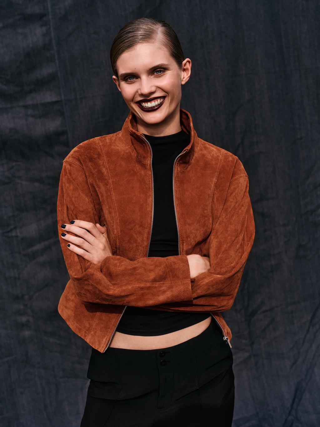 100% LEATHER HIGH COLLAR JACKET