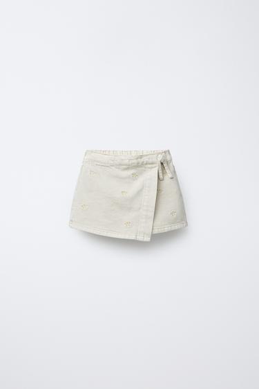 FALDA BERMUDA SARGA BORDADOS - Crudo de Zara