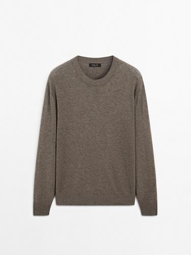 Jersey punto cuello redondo - Khaki oscuro de Zara